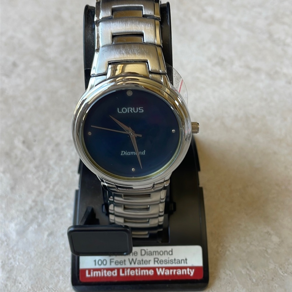 Lorus men quartz watch
